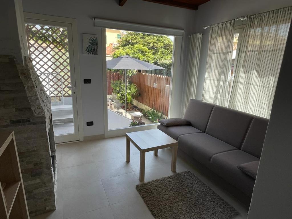 Azzurra House Apartment Marina Di Pisa Exterior foto